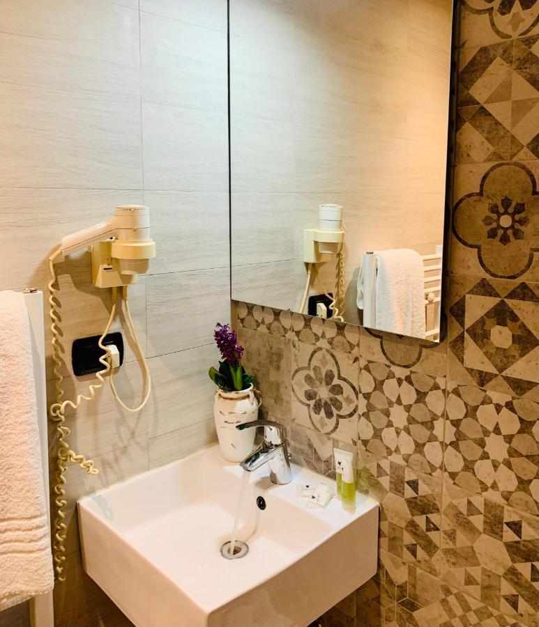 Hotel Astrid Milano Dış mekan fotoğraf