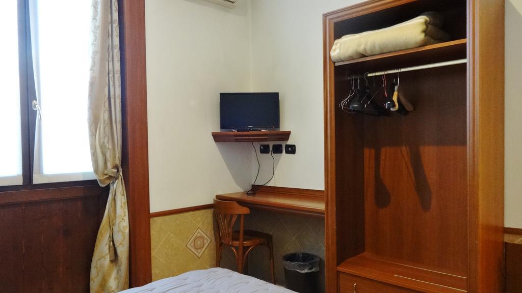Hotel Astrid Milano Dış mekan fotoğraf