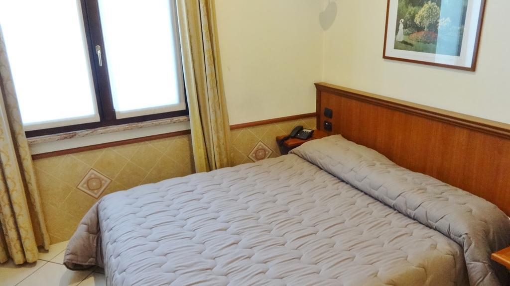 Hotel Astrid Milano Dış mekan fotoğraf